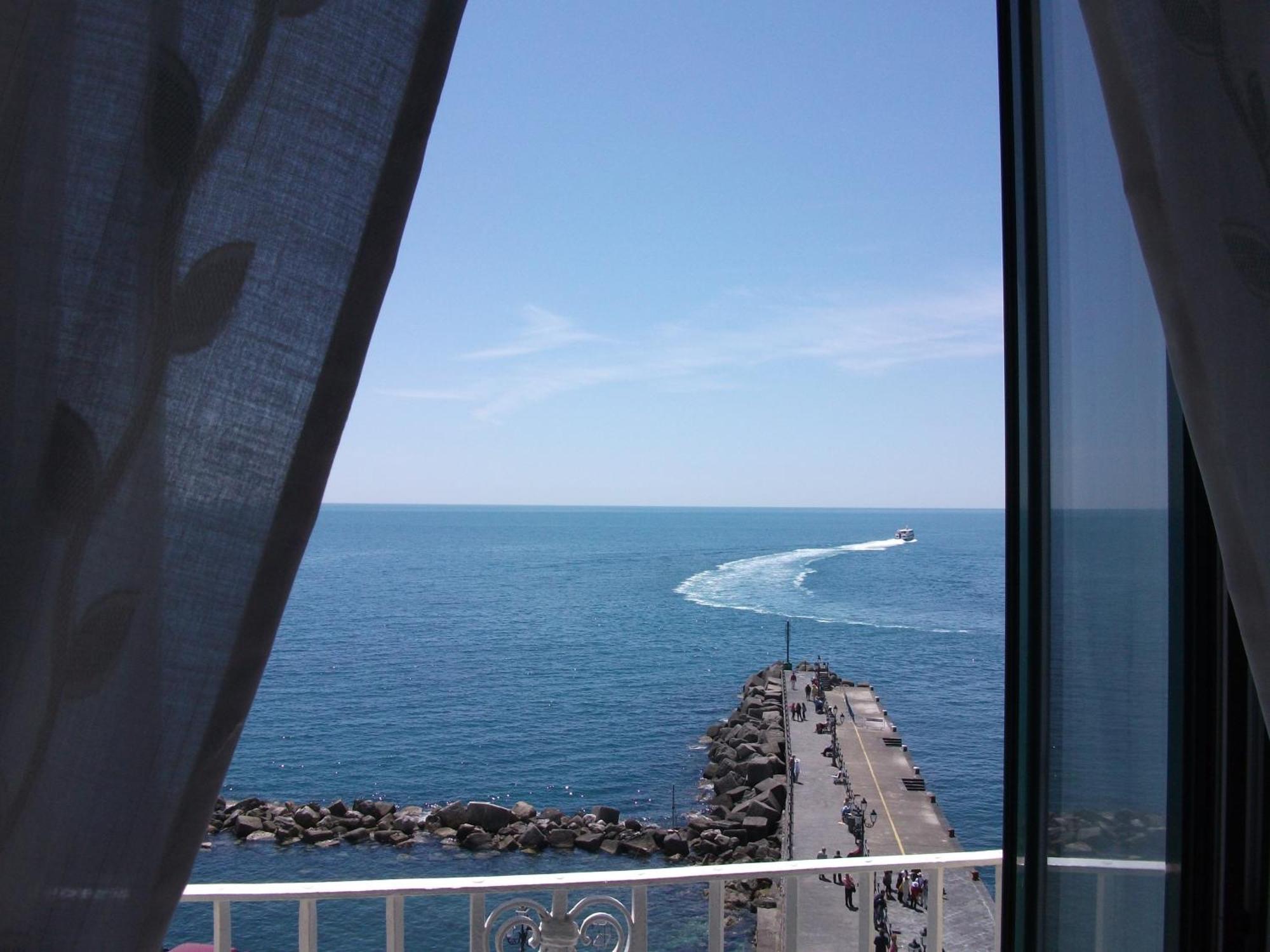 Holidays Baia D'amalfi Gasthof Amalfi